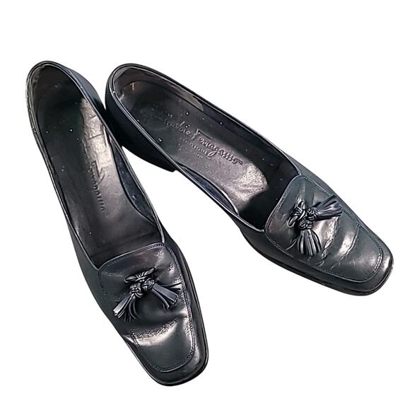 Salvatore Ferragamo Shoes - VTG Ferragamo Navy Leather Tassel Loafers 👞 Women’s 8 2A Classic Preppy Chic